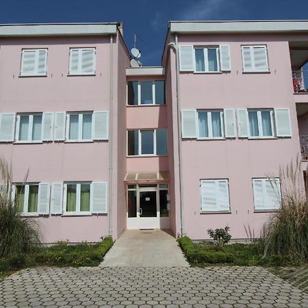 Apartments Lola Rovinj Exteriör bild