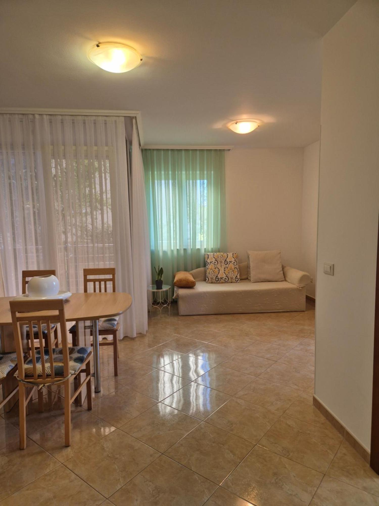 Apartments Lola Rovinj Exteriör bild